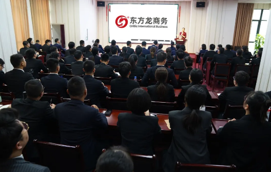 確立工作兩重點(diǎn)，落實(shí)責(zé)任抓成效，力促九月份對(duì)接投資選址項(xiàng)目穩(wěn)超100個(gè)