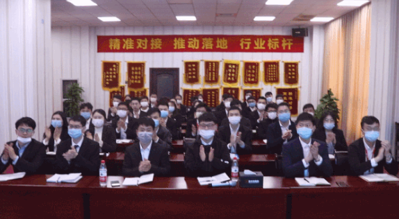 入職培訓(xùn) | 東方龍商務(wù)集團(tuán)組織新員工開展為期兩天的職業(yè)培訓(xùn)，全力打造職業(yè)化招商團(tuán)隊，持續(xù)開發(fā)政府滿意項目！