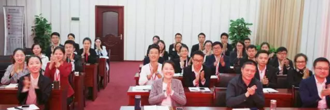 舉行投資選址項目評估會,多個項目將于近期在上??偛?、深圳分公司與相關政府園區(qū)進行對接 舉行投資選址項目評估會,多個項目將于近期在上??偛?、深圳分公司與相關政府園區(qū)進行對接