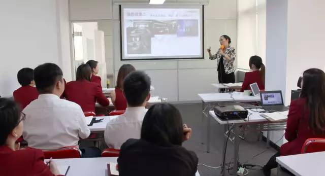 東方龍商務(wù)五月委托招商培訓,照亮優(yōu)秀到卓越的成長之路