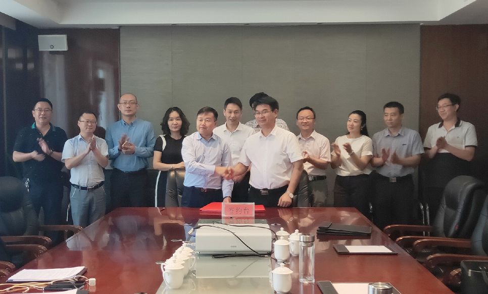 東方龍商務(wù)集團(tuán)成立5周年系列報(bào)道之四 服務(wù)篇《升級(jí)服務(wù)質(zhì)量永遠(yuǎn)在路上》