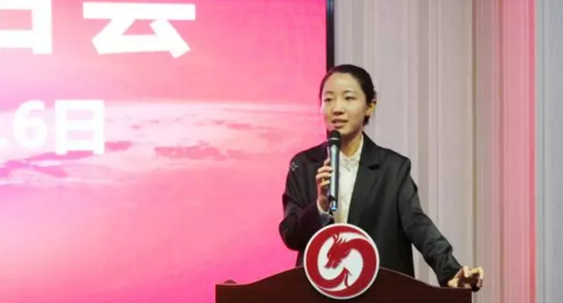 舉行投資選址項目評估會,多個項目將于近期在上海總部、深圳分公司與相關政府園區(qū)進行對接 舉行投資選址項目評估會,多個項目將于近期在上??偛俊⑸钲诜止九c相關政府園區(qū)進行對接