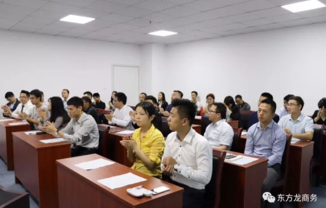 深圳分公司舉行2017年專場招聘會，加快委托招商引資服務(wù)模式轉(zhuǎn)型升級