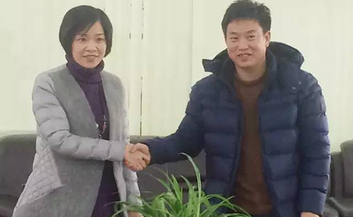 東方龍商務與江西鷹潭市余江縣簽訂委托招商引資合作協(xié)議 東方龍商務與江西鷹潭市余江縣簽訂委托招商引資合作協(xié)議