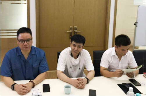 陪同政府園區(qū)赴智能制藥設(shè)備投資選址項(xiàng)目方對(duì)接考察，推進(jìn)地方智能制造產(chǎn)業(yè)提質(zhì)增效