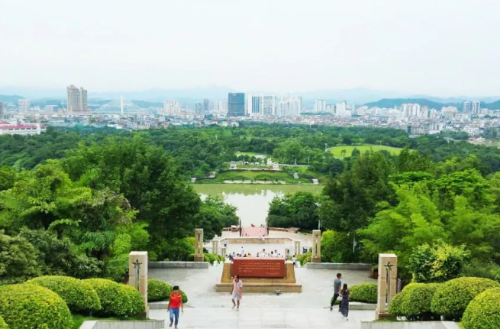 助力廣西百色右江區(qū)委托招商引資，加快新舊動(dòng)能轉(zhuǎn)換