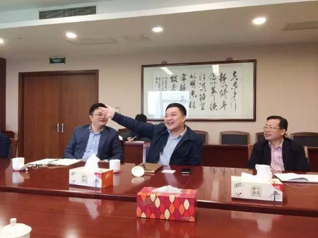 東方龍商務陪同智能空氣凈化器投資選址項目方參觀考察常州經濟技術開發(fā)區(qū)