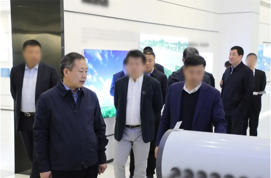 全速推進投資選址項目早落地、早投產(chǎn)！黑龍江某地方政府實地考察清潔能源設備制造企業(yè)