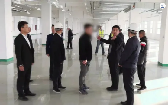 加大力度、加快速度、搶抓進度！老牌休閑鞋服投資選址項目方成功考察河北某地方政府