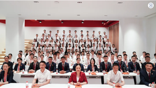  三地齊亮相，拼干勁，創(chuàng)戰(zhàn)績(jī)！集團(tuán)成功舉行9月份委托招商引資經(jīng)營服務(wù)分析暨“大干100天”動(dòng)員誓師大會(huì)