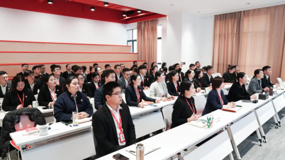 項目量質(zhì)攀新高，掀起“大干100天”競賽高潮！12月上旬，集團成功通過49個優(yōu)質(zhì)投資選址項目