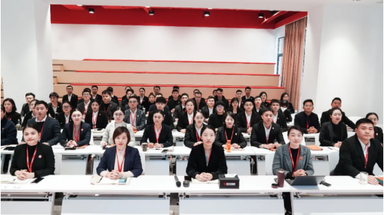 項目量質(zhì)攀新高，掀起“大干100天”競賽高潮！12月上旬，集團成功通過49個優(yōu)質(zhì)投資選址項目