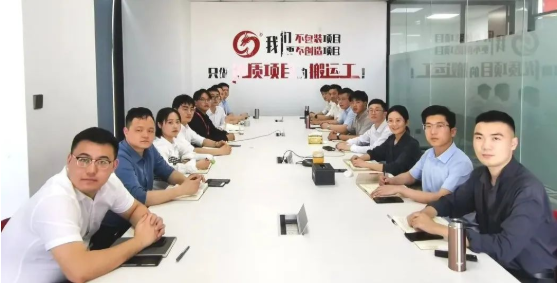 戰(zhàn)“疫”不松懈，開(kāi)發(fā)不停歇！4月中旬，集團(tuán)成功通過(guò)51個(gè)優(yōu)質(zhì)投資選址項(xiàng)目