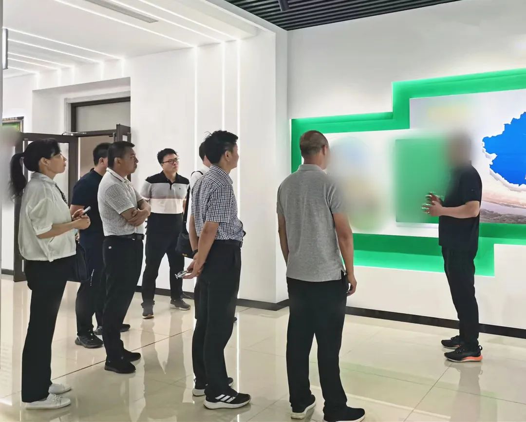 背景雄厚，高端建材領域知名供應商！新疆某地方政府成功考察品牌高性能節(jié)能保溫材料投資選址項目