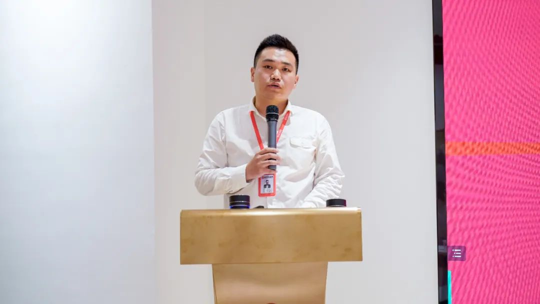 燃情征戰(zhàn)，決勝決戰(zhàn)下半年！東方龍商務(wù)集團成功舉行6-7月份月度總結(jié)會