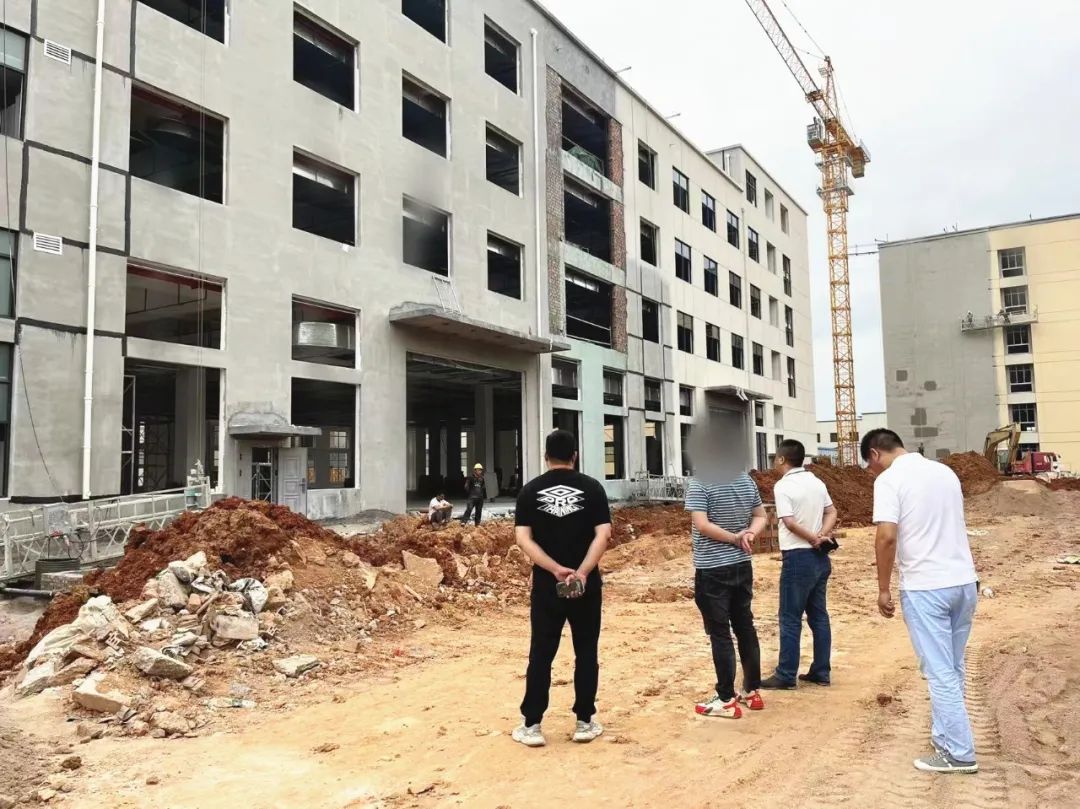 契合度高，市場份額持續(xù)攀升！消費電子專用鋰電池生產(chǎn)投資選址項目方實地考察湖南某地方政府
