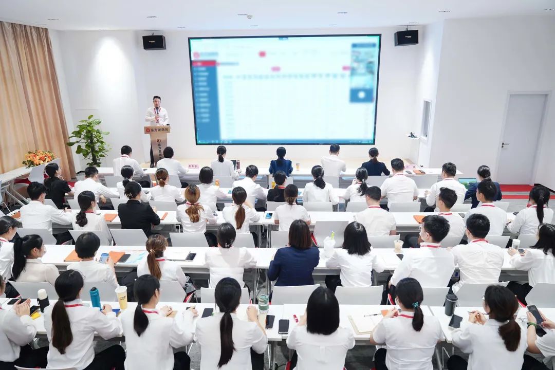 提振信心，練好“內(nèi)功”，開(kāi)拓市場(chǎng)！9月中旬，集團(tuán)成功通過(guò)27個(gè)優(yōu)質(zhì)投資選址項(xiàng)目