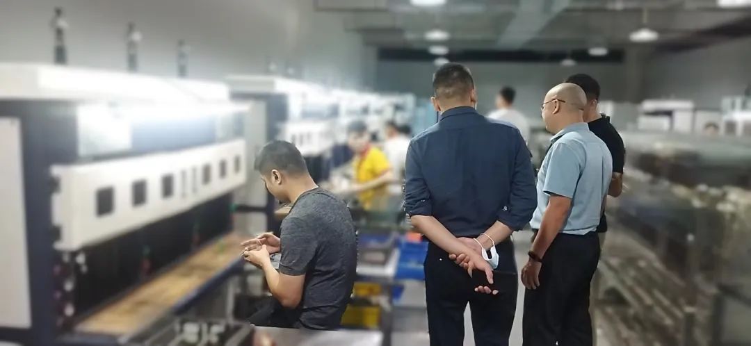 項目落地周期短、見效快！重慶某地方政府實地考察高品質(zhì)鋼化膜生產(chǎn)擴建投資選址項目