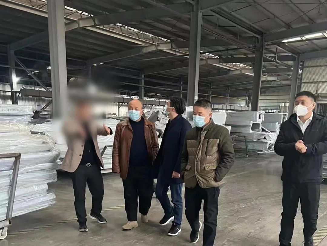 年產值10億！浙江某地方政府赴高檔庭院裝飾配件擴建投資選址項目企業(yè)考察調研