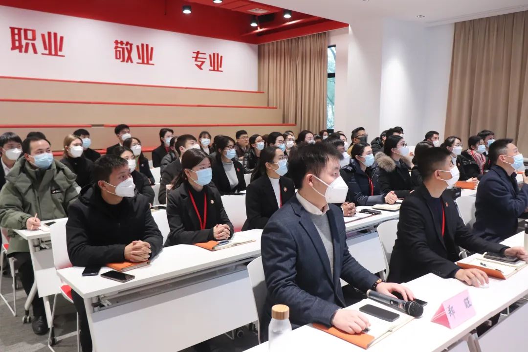 大干100天，決勝?zèng)Q戰(zhàn)第四季度，攻堅(jiān)沖刺年度總?cè)蝿?wù)！12月下旬，集團(tuán)成功通過(guò)25個(gè)優(yōu)質(zhì)投資選址項(xiàng)目