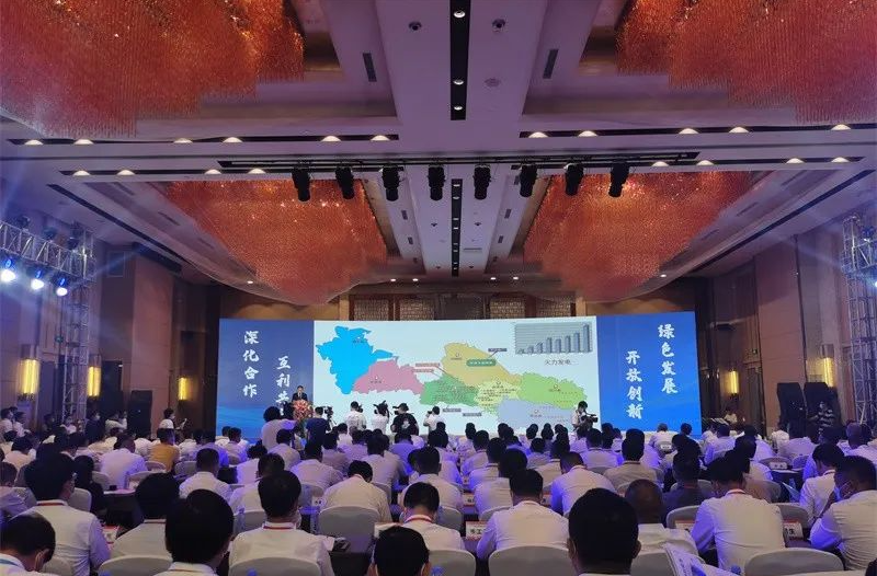 投資20億+25億，打造規(guī)?；鞅奔埗迹〖瘓F成功推動品牌紙制品擴建投資選址項目落戶甘肅平?jīng)龀缧趴h