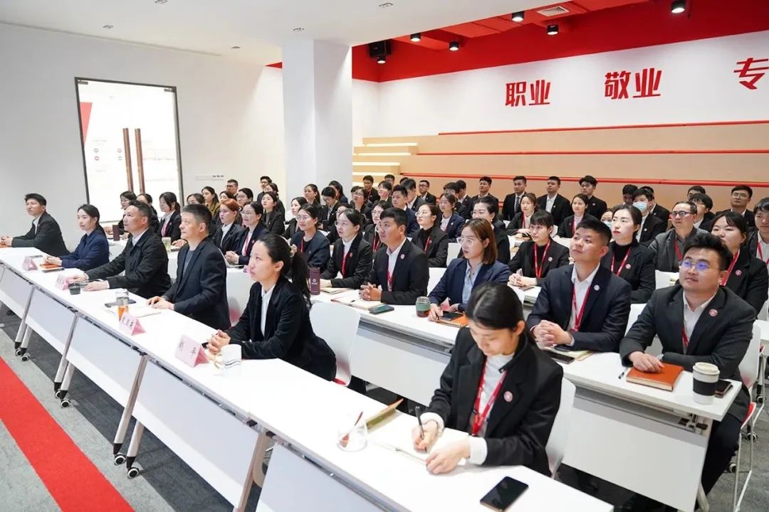 政府招商熱潮涌，項(xiàng)目開發(fā)勢如虹！3月上旬，集團(tuán)成功通過31個優(yōu)質(zhì)投資選址項(xiàng)目