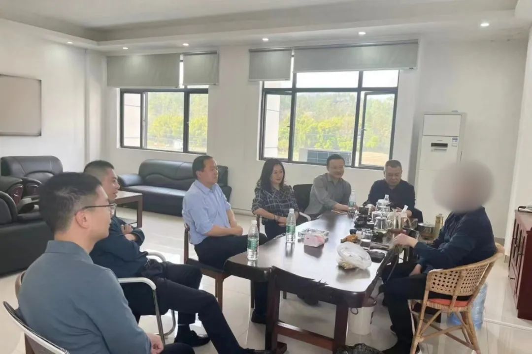 老牌制造商，為富士康等知名企業(yè)長期供貨！四川某地方政府實地對接高端光電材料配件生產投資選址項目