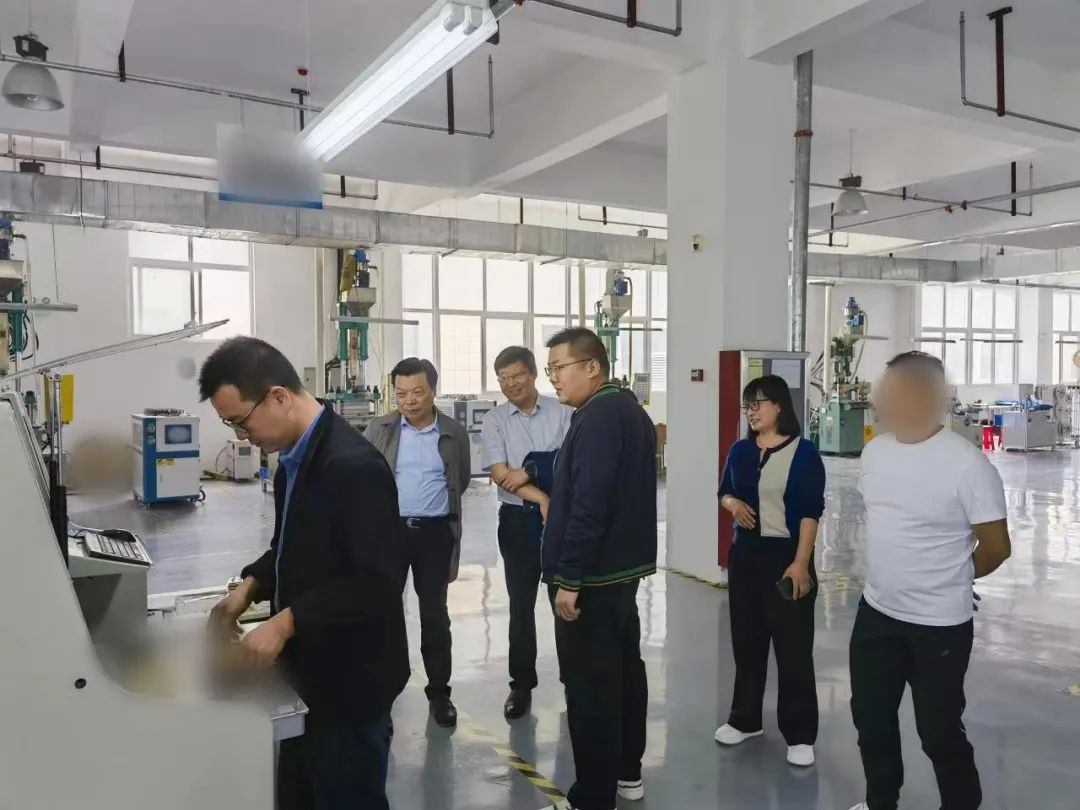 投資額5億，產(chǎn)品暢銷歐洲、北美和東南亞市場！LED顯示屏+光源產(chǎn)品生產(chǎn)擴建投資選址項目方實地考察河南某地方政府
