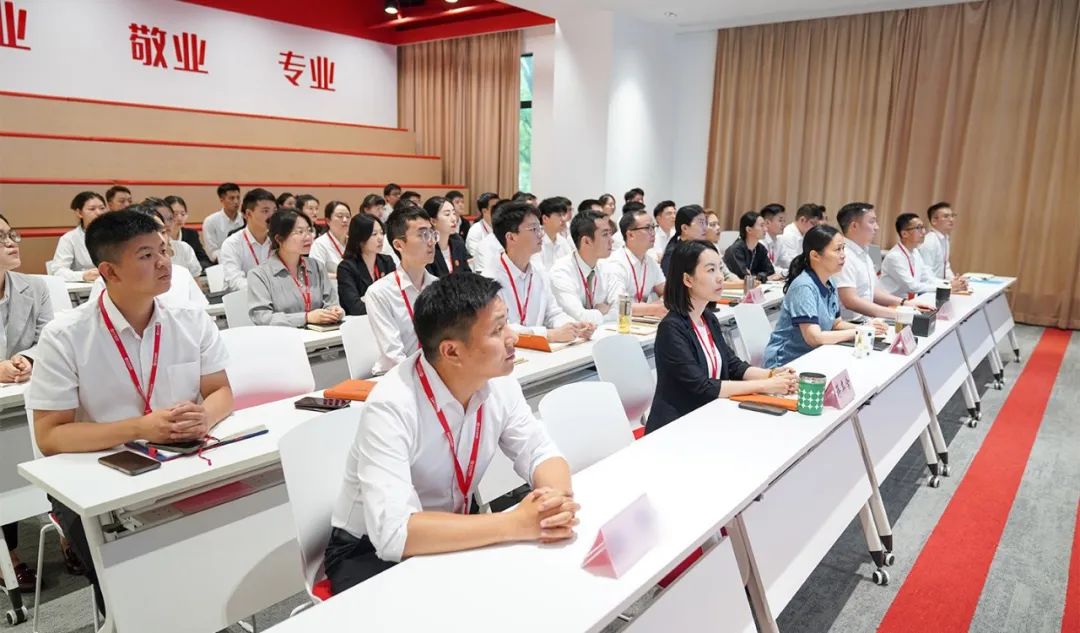 爭、搶、拼、實！奔跑二季度競賽活動圓滿收官！6月下旬，集團(tuán)共34個優(yōu)質(zhì)投資選址項目通過評估