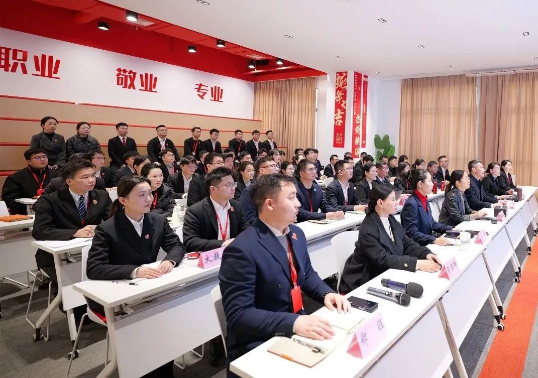 錨定戰(zhàn)略方向，攻堅“國五上頭外”優(yōu)質項目！3月上旬，集團共33個優(yōu)質投資選址項目通過評估